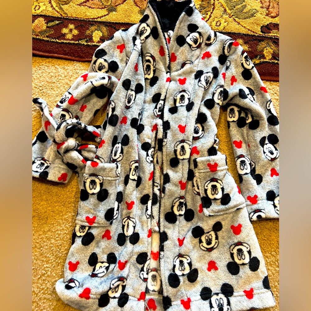 Mickey Mouse bath robe size 5T